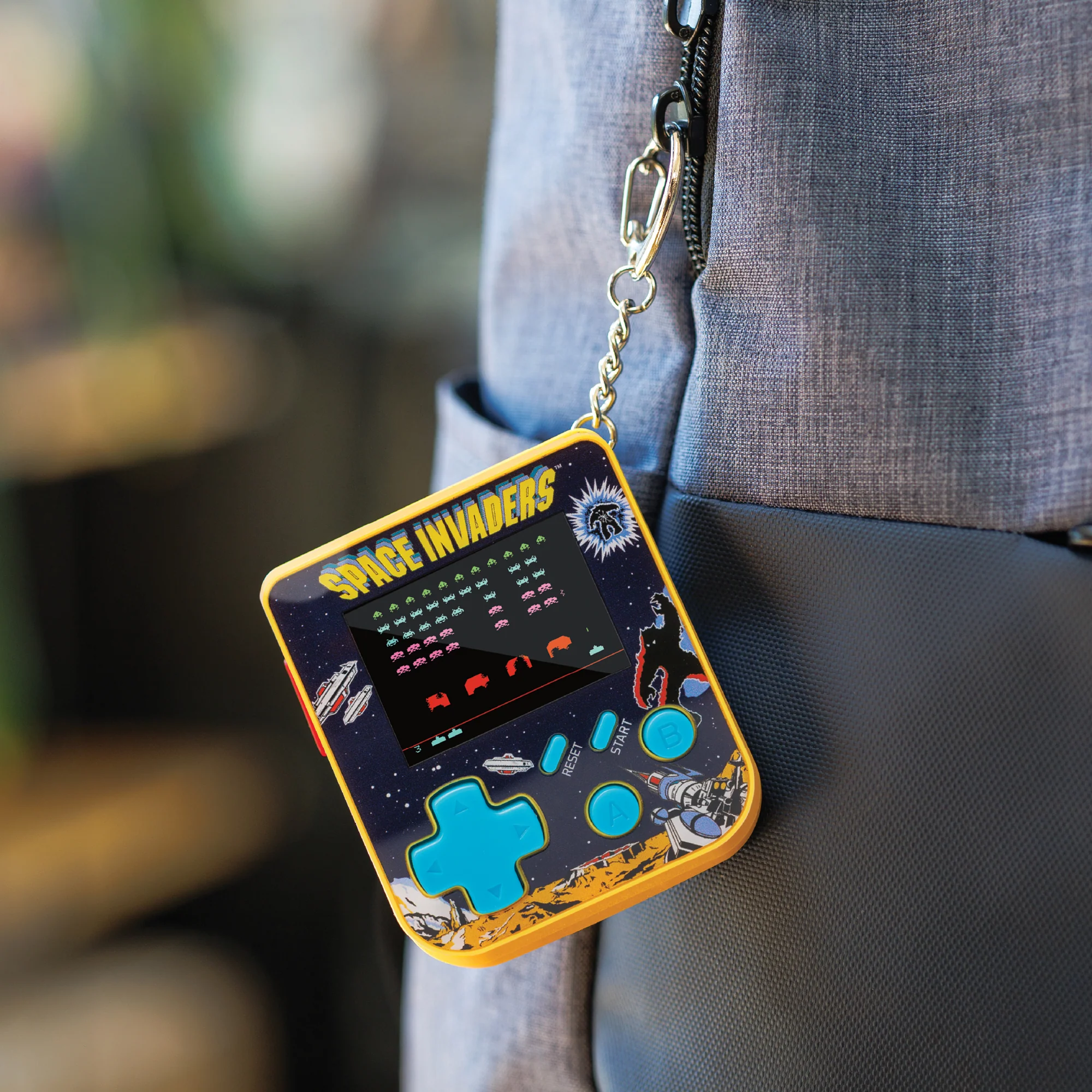 Super Micro Space Invaders Keychain Gamer - Image 4