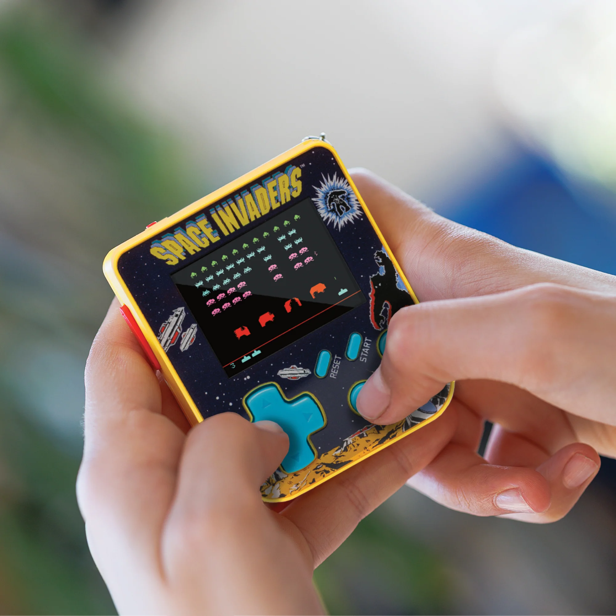 Super Micro Space Invaders Keychain Gamer - Image 5